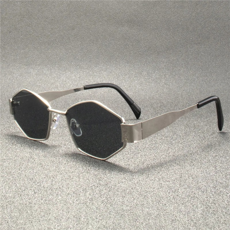 Vintage Punk Style Sunglasses  - مراجعة Metal Photo Panel وسعره