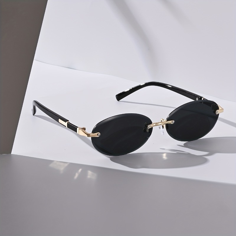 Sexy Small Oval Punk Sunglasse - مراجعة Metal Photo Panel وسعره