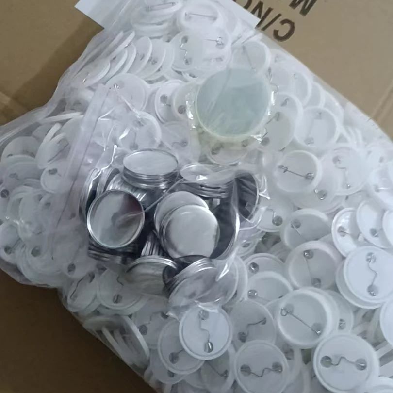 200set 25mm 32mm 37mm 44mm 58m - مراجعة Button Badge Blank وسعره